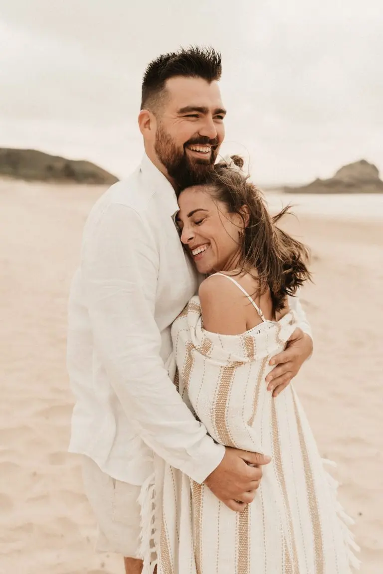 photographe couple vannes morbihan Nantes Ille et Vilaine la roche bernard penestin sarzeau plage Mélanie Heuzé